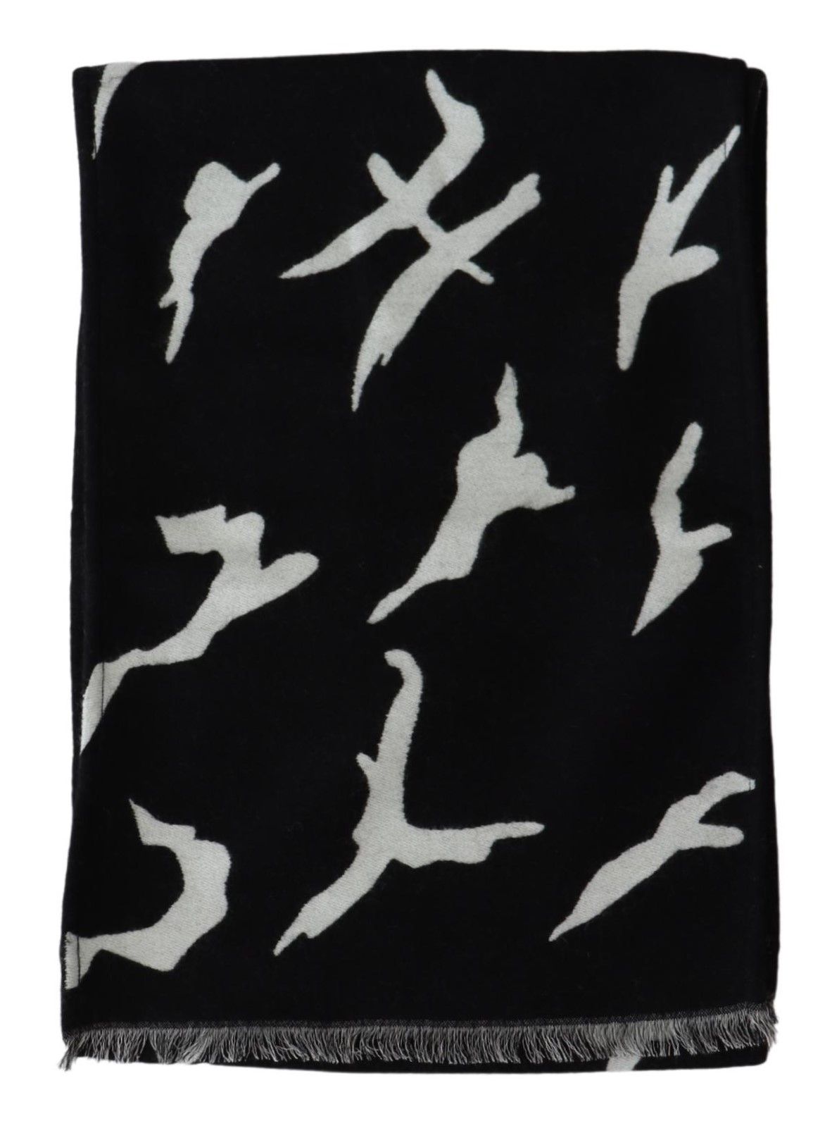 givenchy-luxury-scarf-unisex-closeup