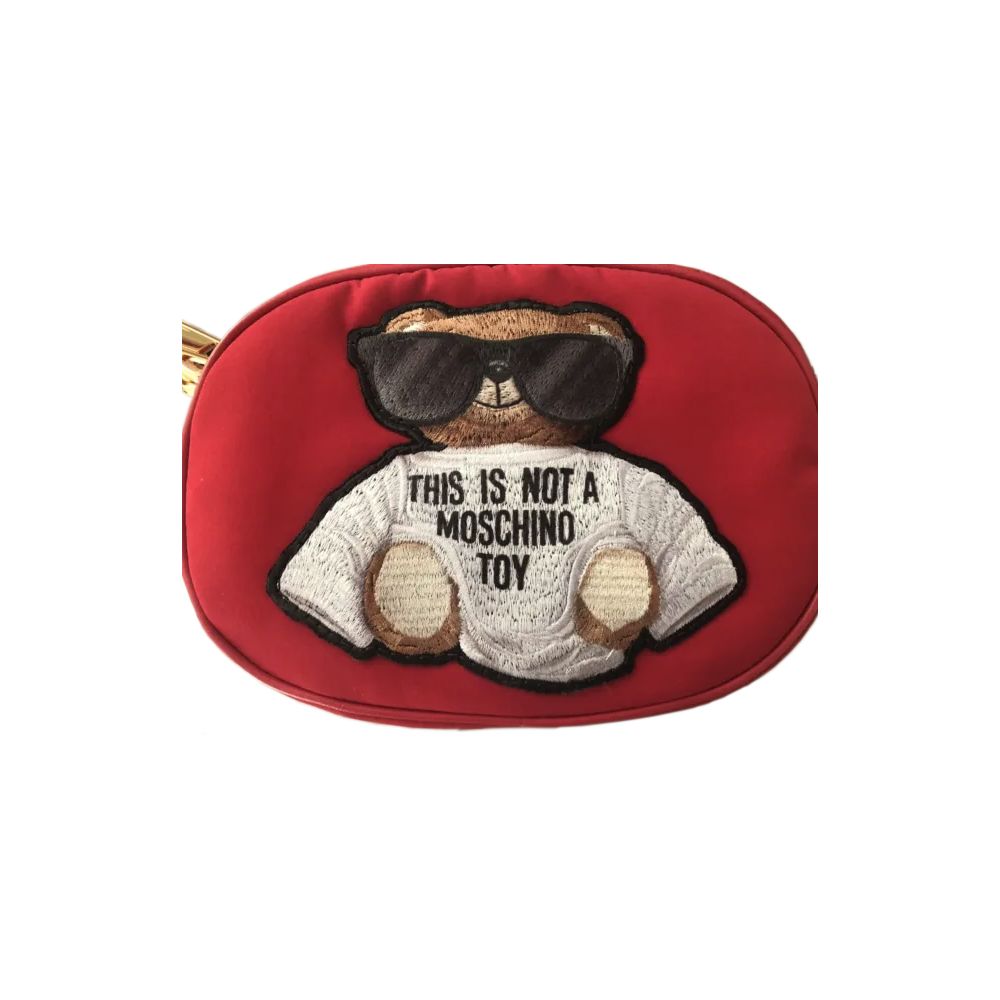 moschino-nylon-belt-bag-teddy-embroidery-closeup