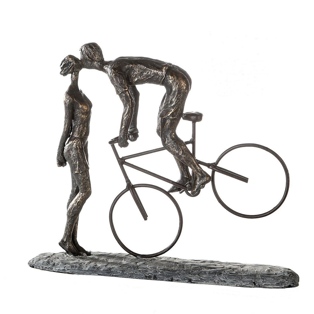 Kussend koppel met fiets beeld in brons | Kiss me | H. 30 cm